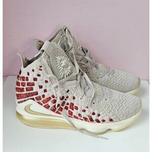 Nike LeBron Xvii Prm Harlem Fashion Row Win Desert Gold Sneaker